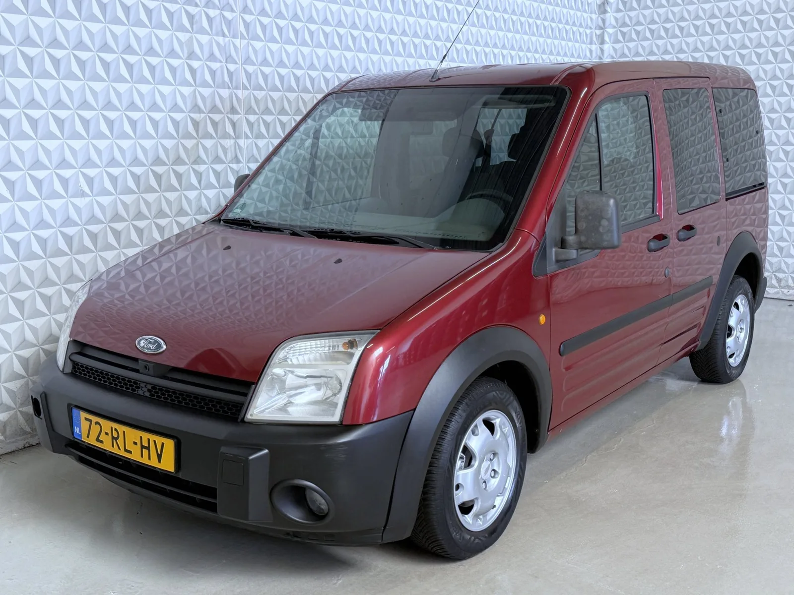 Ford Tourneo Connect (2005) — foto 1