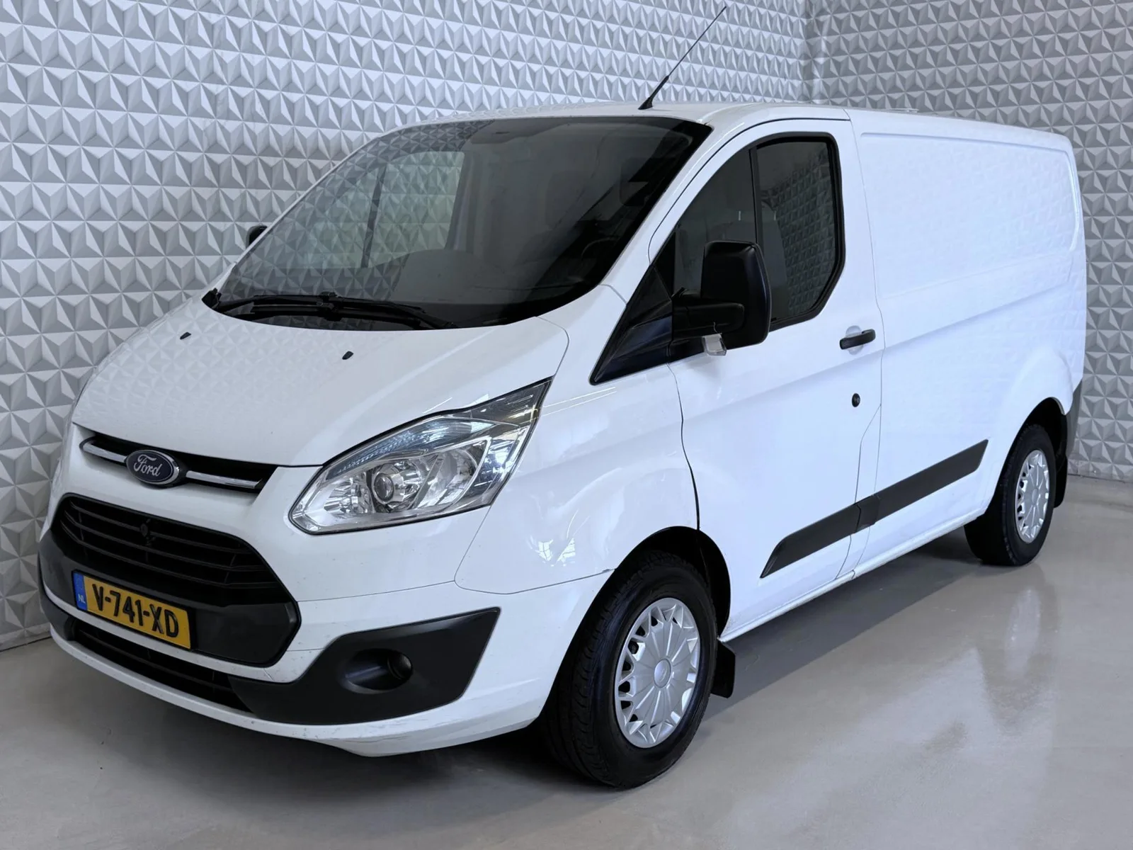 Ford Transit Custom (2014) — foto 1