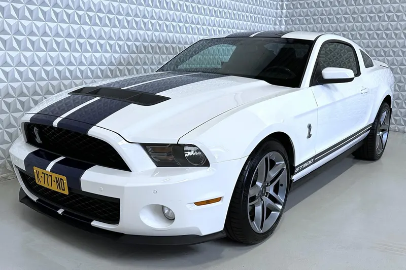 Ford Mustang (2010)
