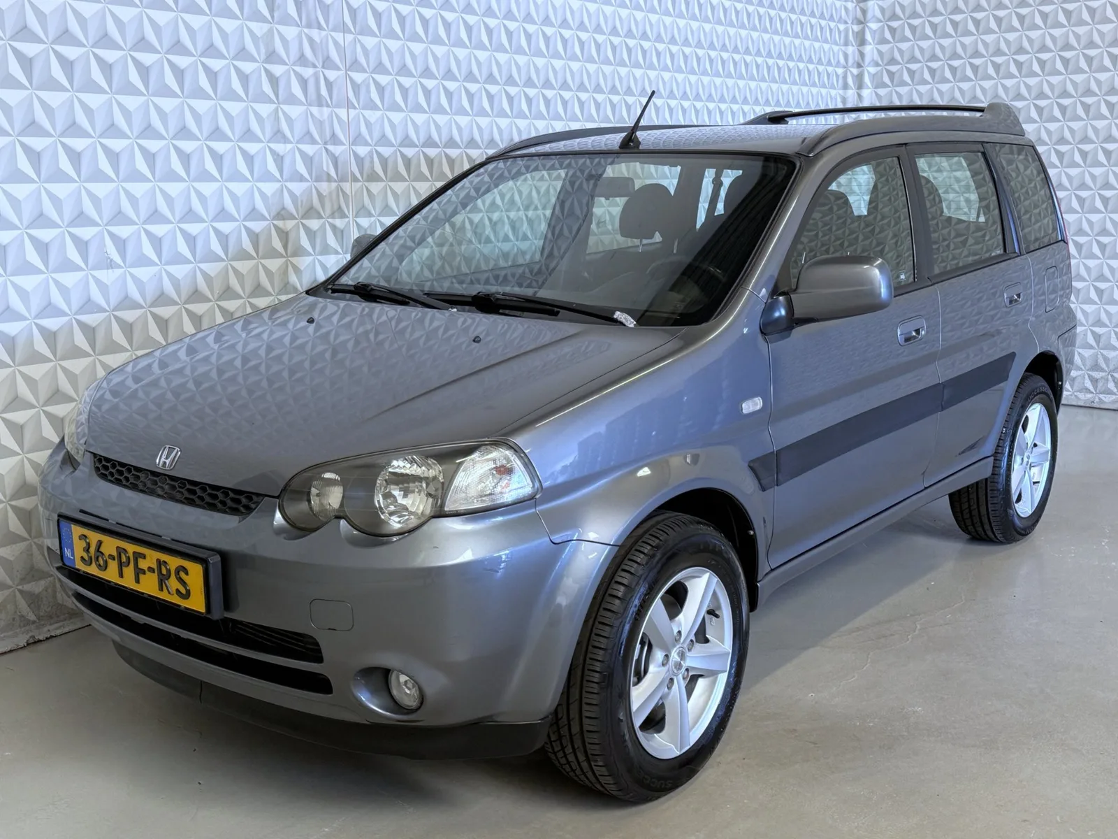 Honda HR-V (2004) — foto 1