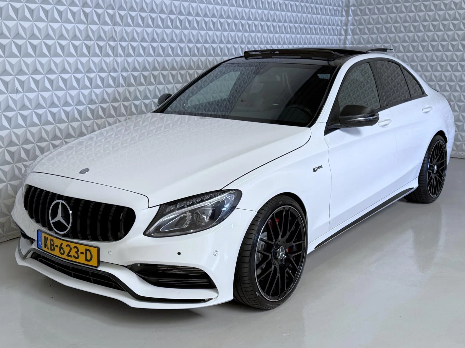 Mercedes-Benz C-Klasse (2015) — foto 1