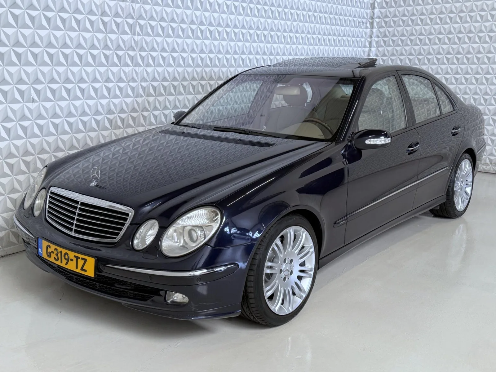 Mercedes-Benz E-Klasse (2003) — foto 1