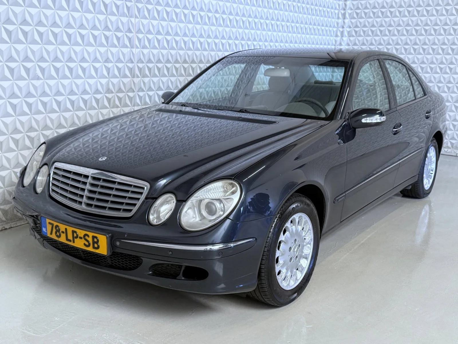 Mercedes-Benz E-Klasse (2003) — foto 1