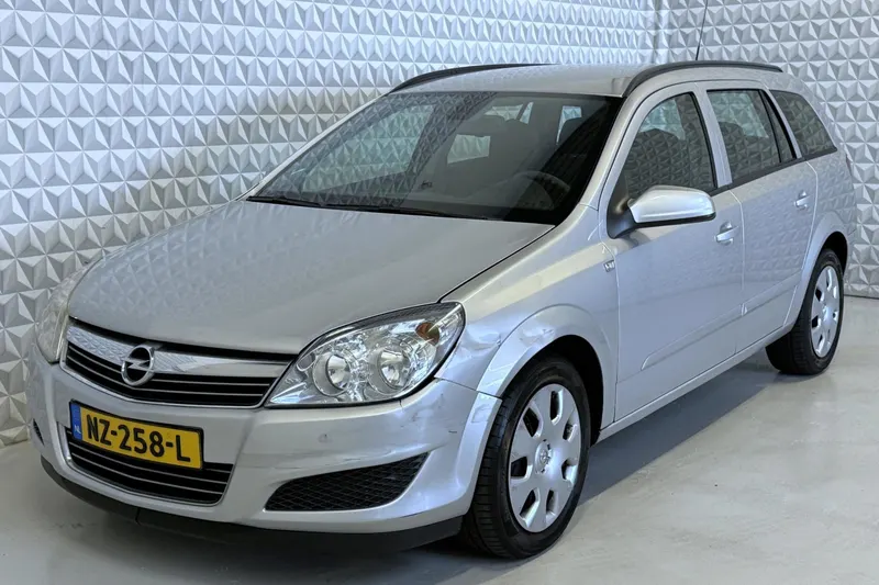 Opel Astra (2007)