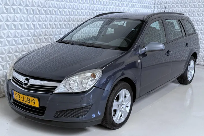 Opel Astra (2009)