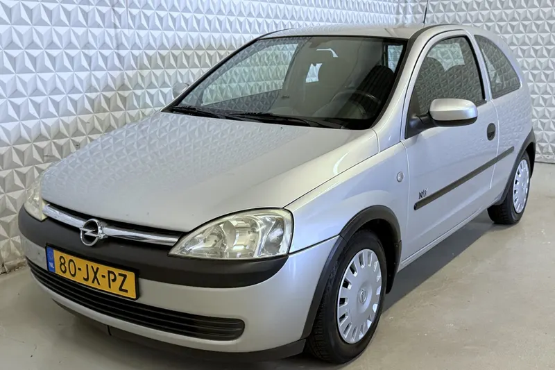 Opel Corsa (2002)