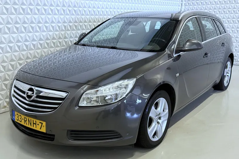 Opel Insignia Sports Tourer (2011)