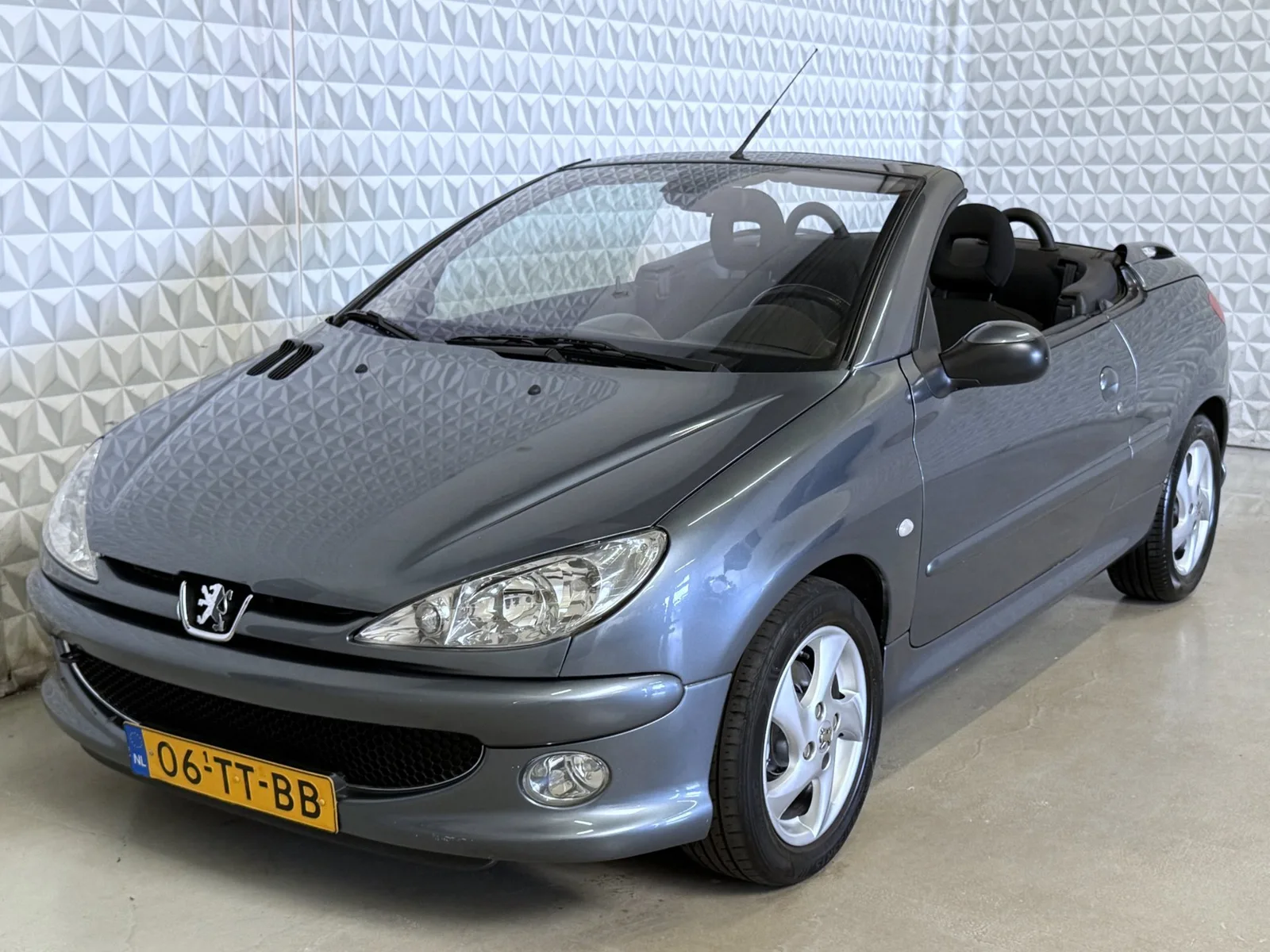 Peugeot 206 (2005) — foto 1