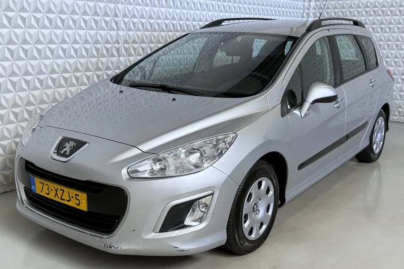 Peugeot 308 (2012)