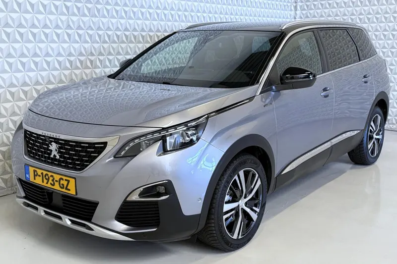 Peugeot 5008 (2018)