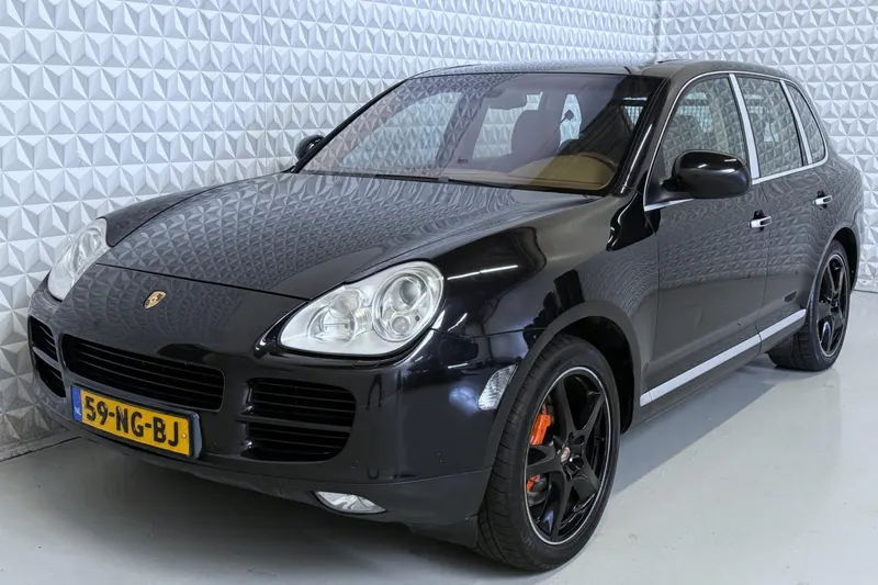 Porsche Cayenne (2003)