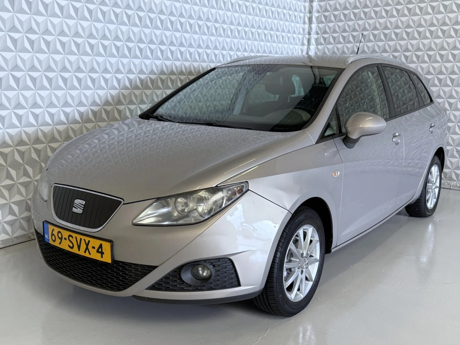 SEAT Ibiza (2011) — foto 1