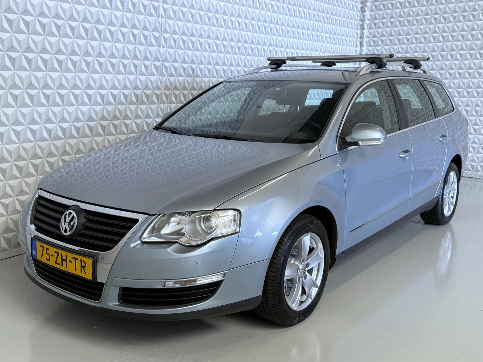 Volkswagen Passat (2008) — foto 1