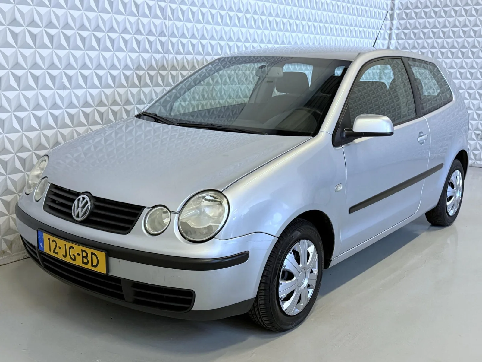 Volkswagen Polo (2002) — foto 1