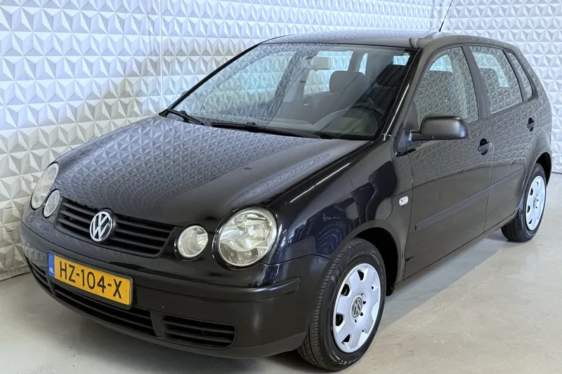 Volkswagen Polo (2003)