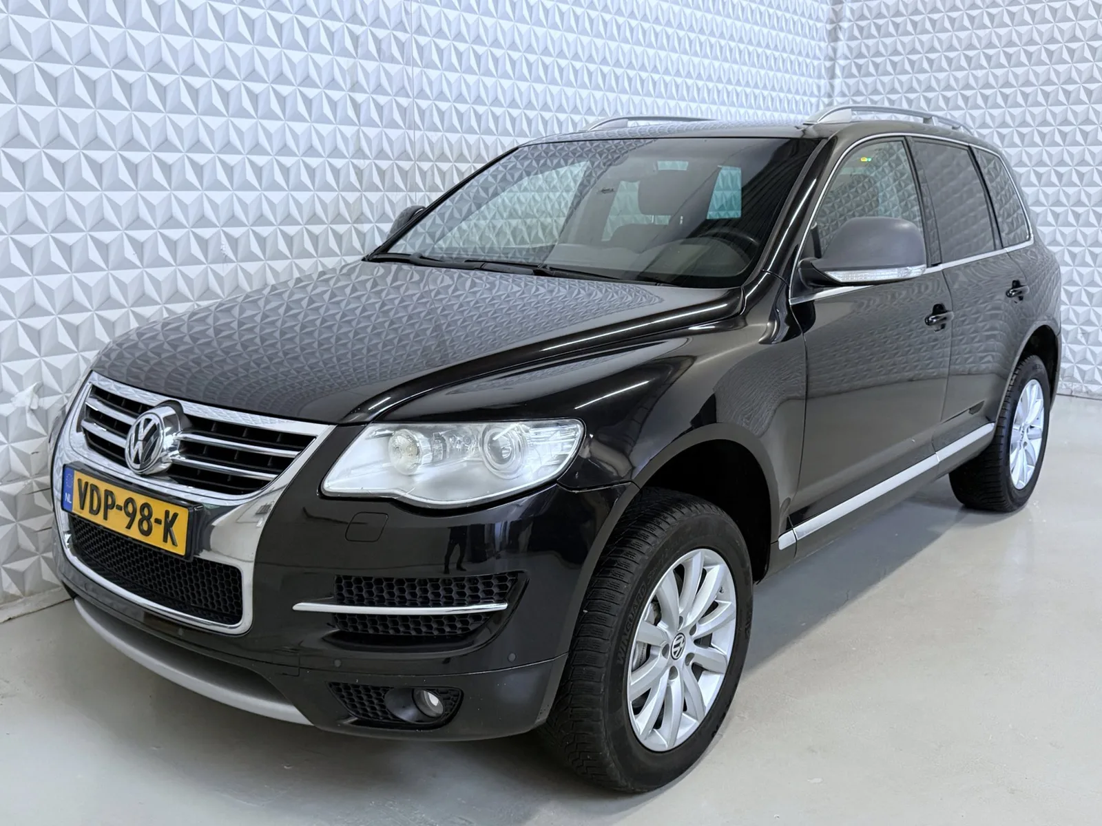 Volkswagen Touareg (2006) — foto 1
