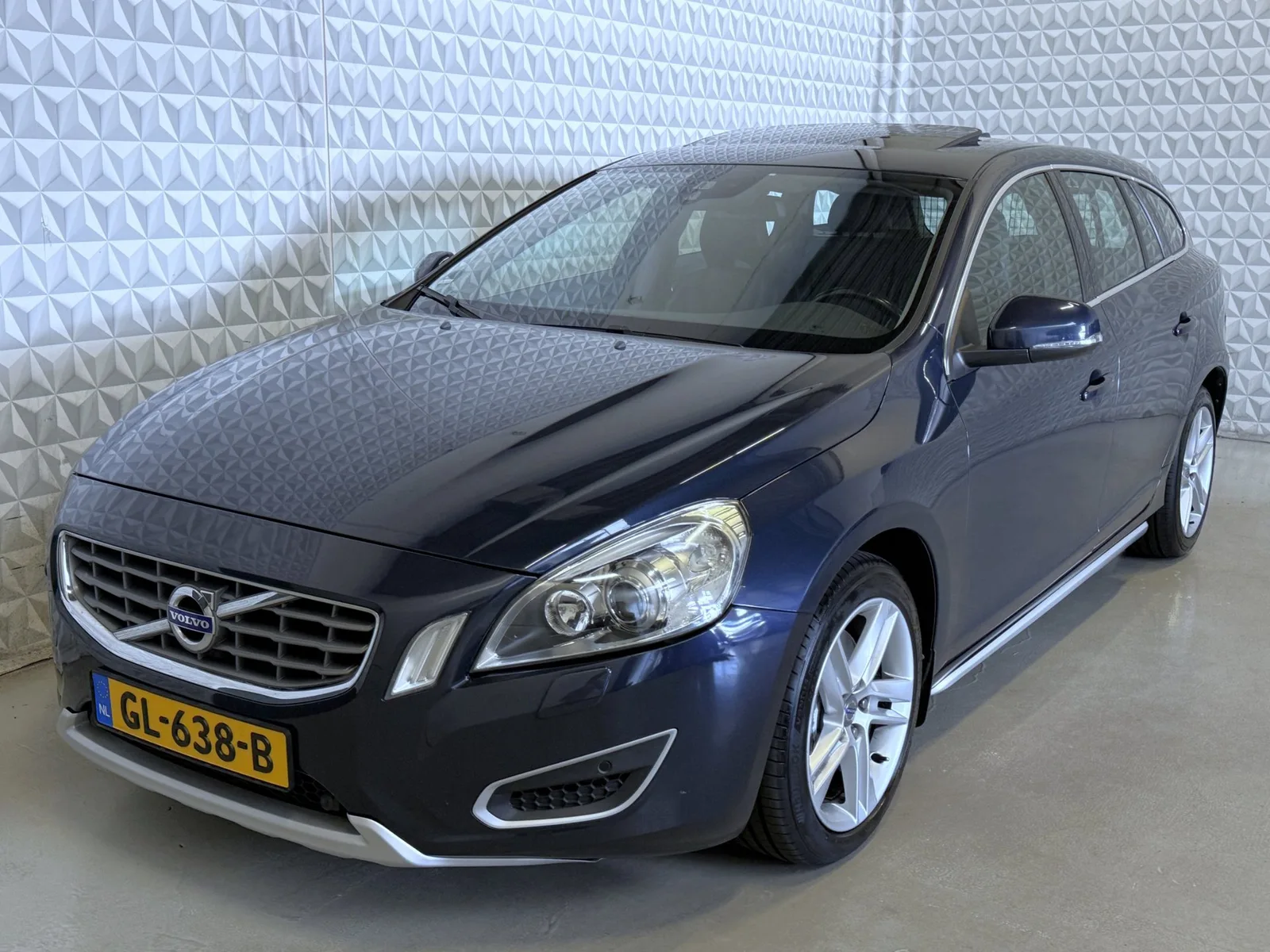 Volvo V60 (2012) — foto 1