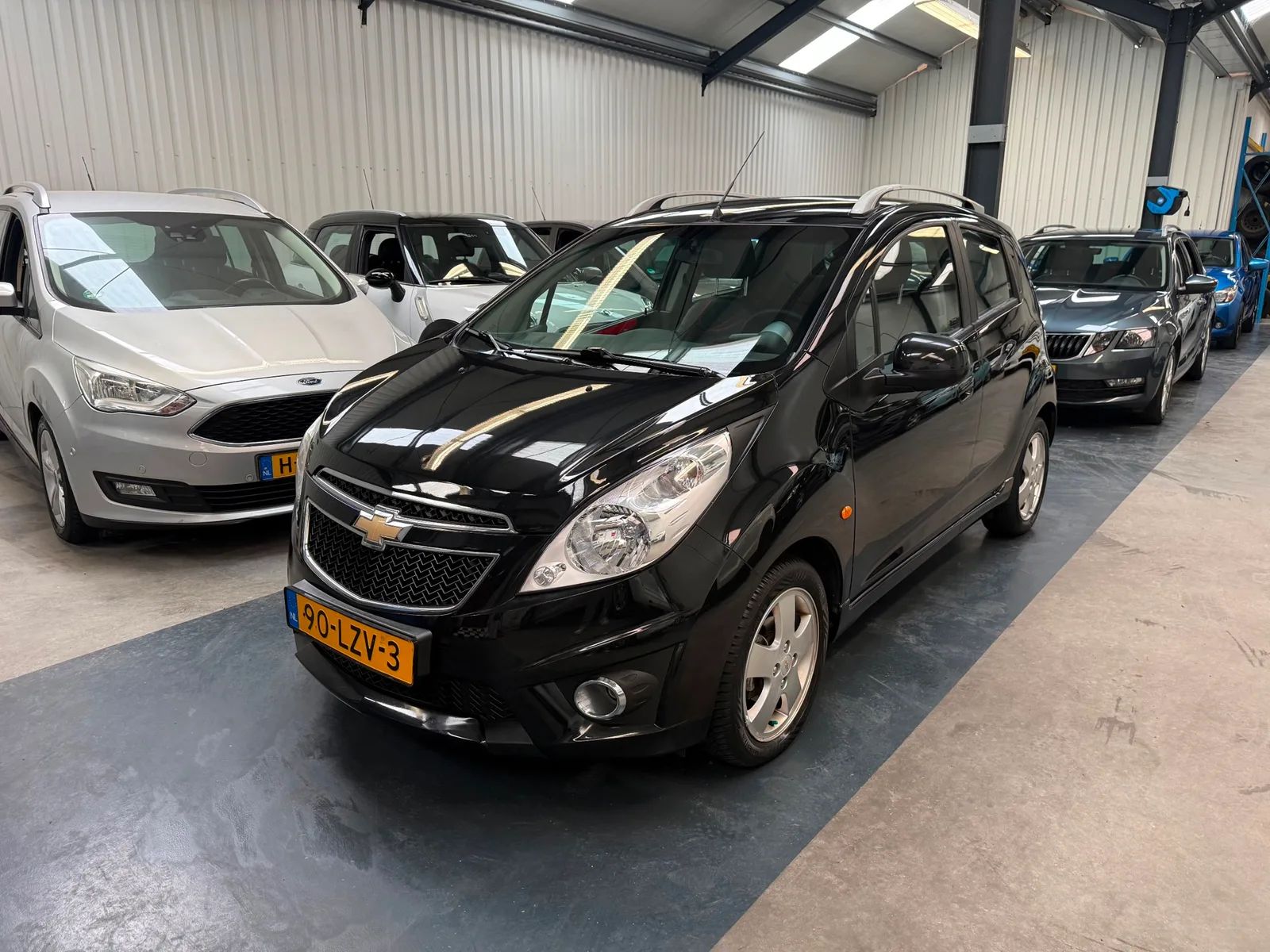 Chevrolet Spark (2010) — foto 1