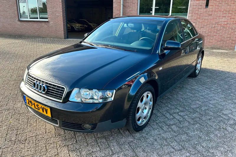 Audi A4 (2003)
