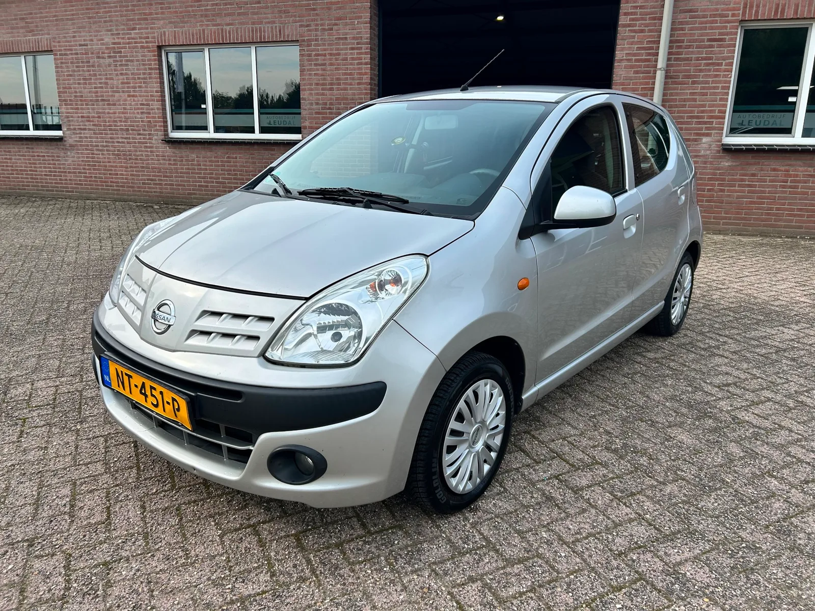 Nissan Pixo (2010) — foto 1