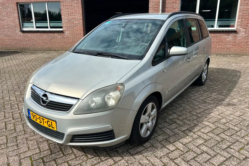 Opel Zafira (2006)