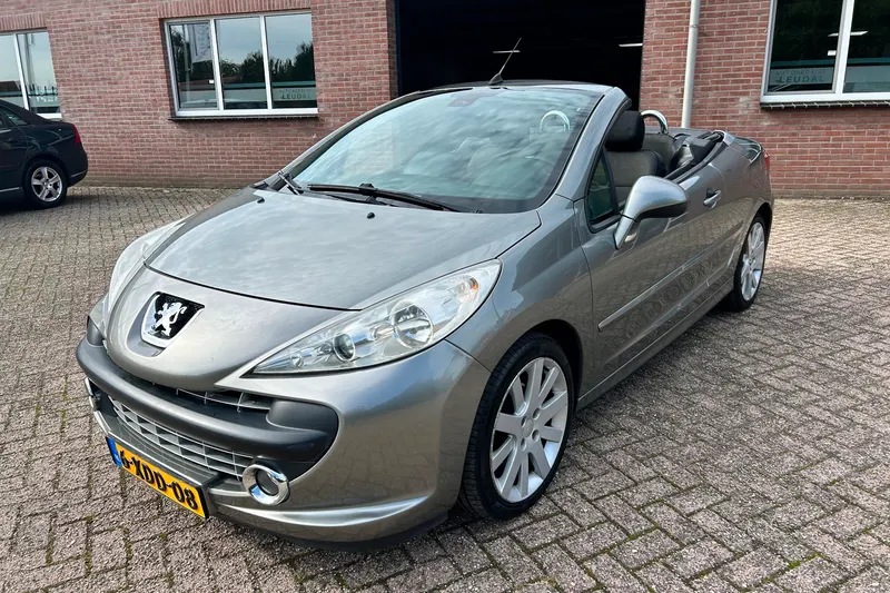 Peugeot 207 (2008)