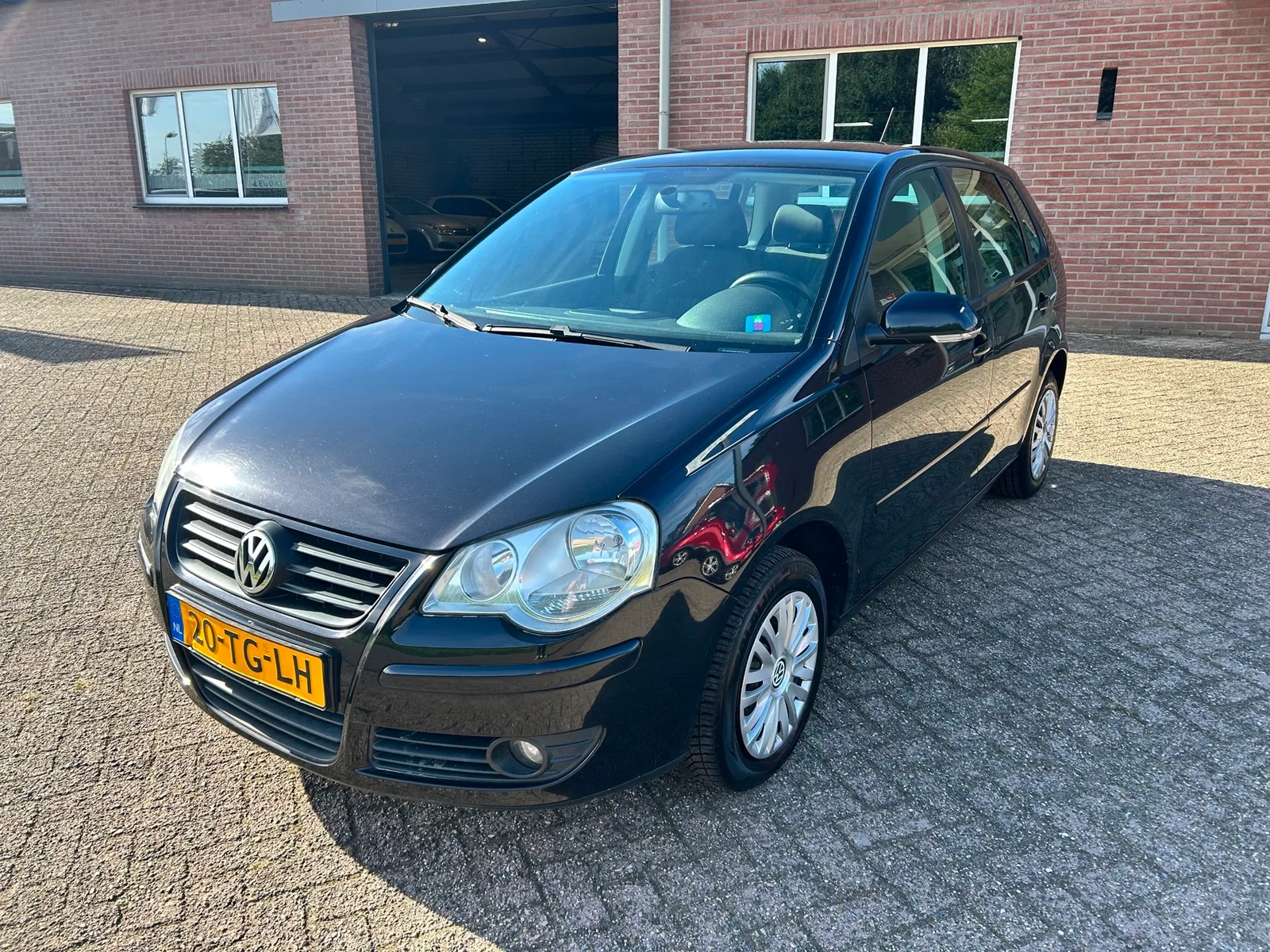Volkswagen Polo (2006) — foto 1