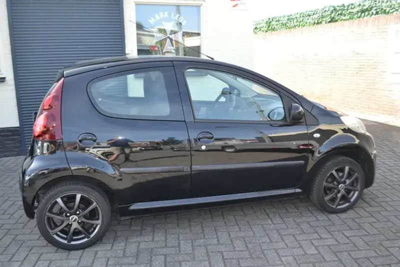 Peugeot 107 (2012)