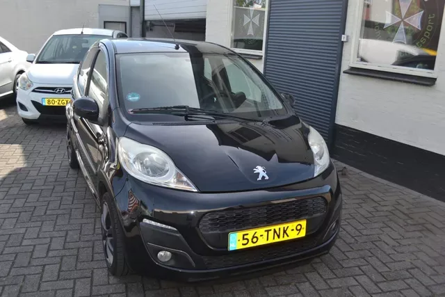 Peugeot 107 (2012) — foto 1