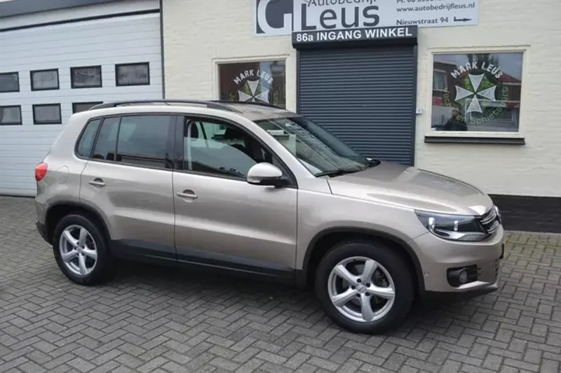 Volkswagen Tiguan (2014)