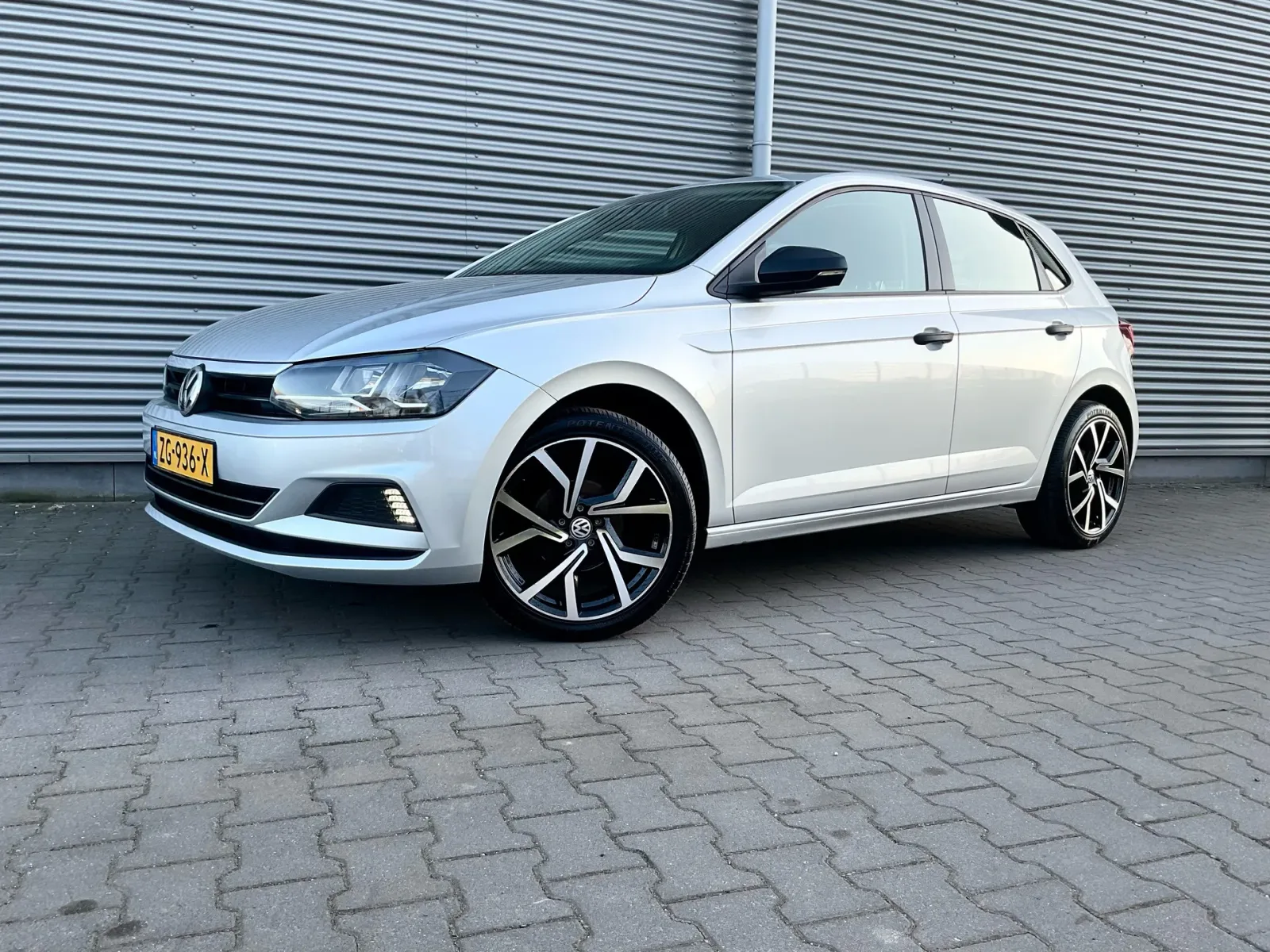 Volkswagen Polo (2019) — foto 1