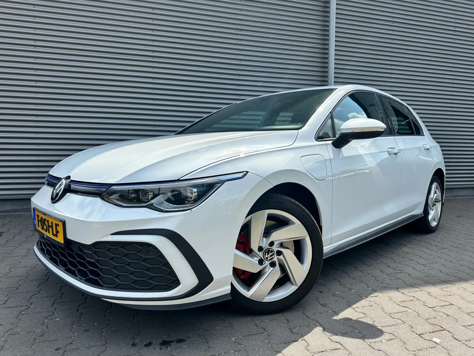 Volkswagen Golf (2020) — foto 1