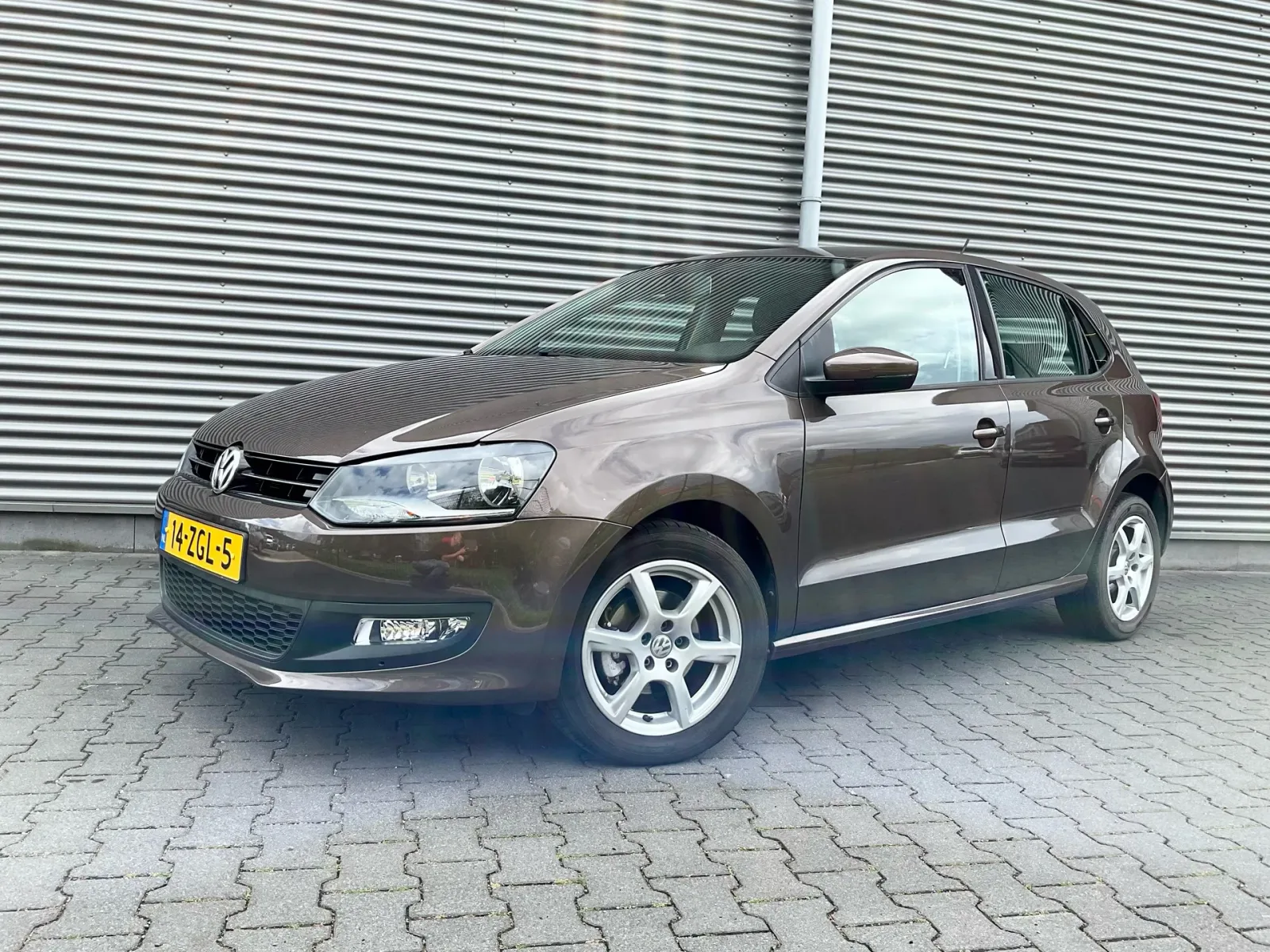 Volkswagen Polo (2013) — foto 1