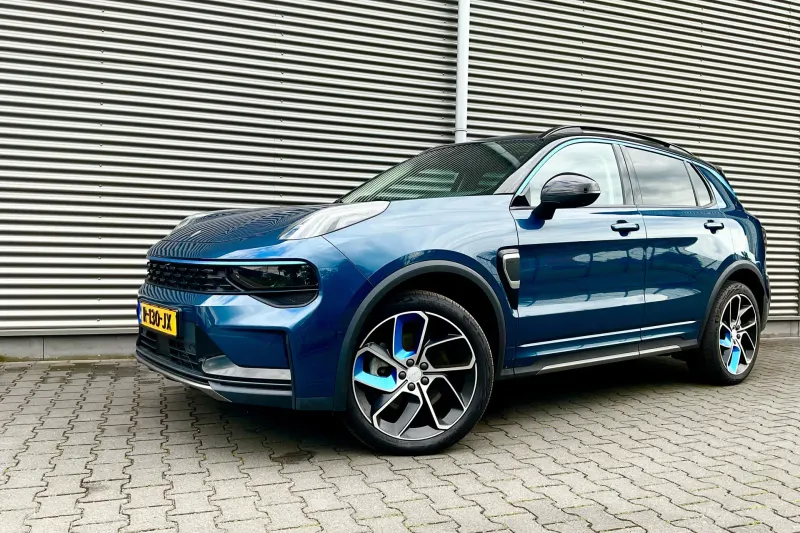 Lynk & Co 01 (2022)