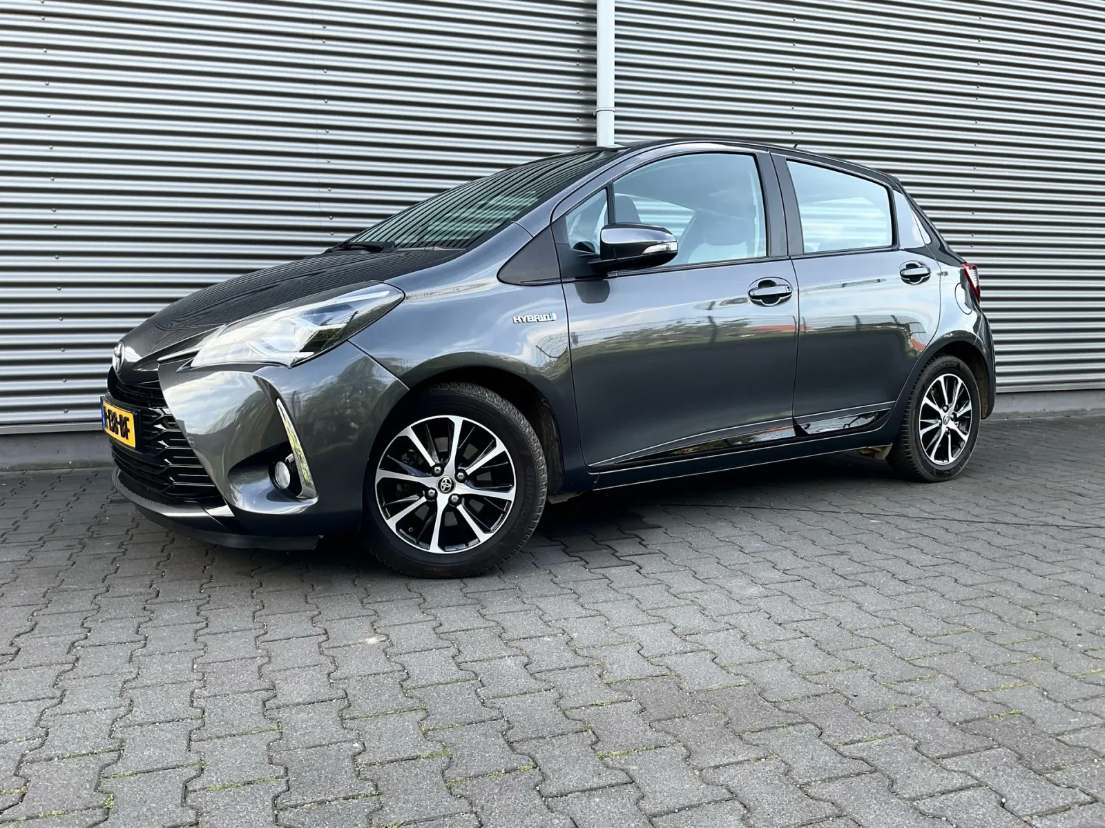 Toyota Yaris (2018) — foto 1