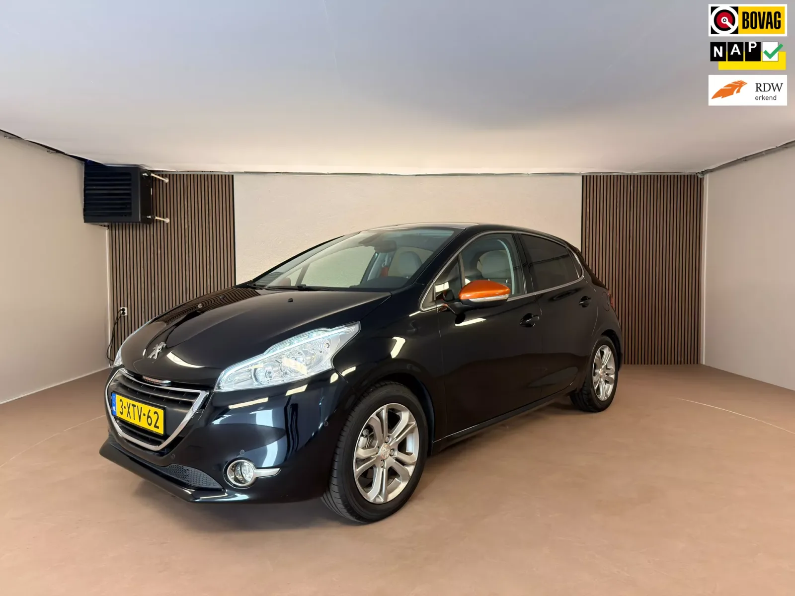 Peugeot 208 (2014) — foto 1