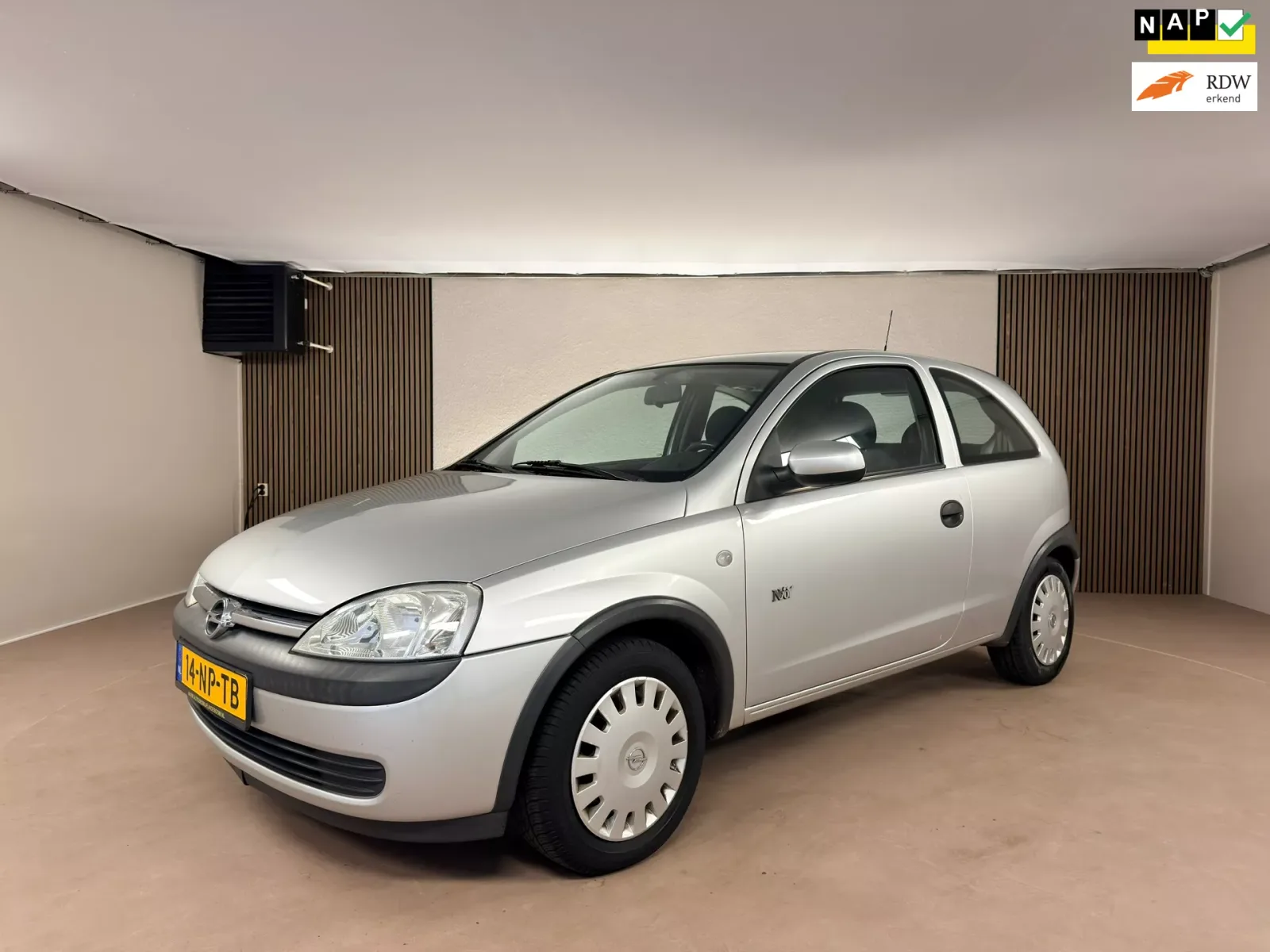 Opel Corsa (2004) — foto 1
