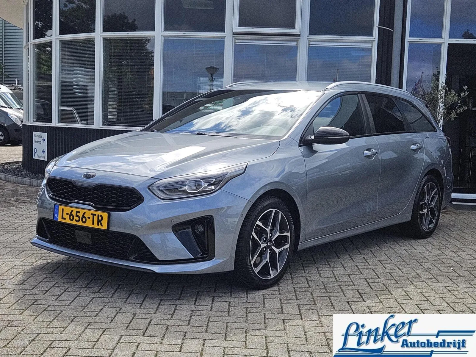 Kia Ceed (2021) — foto 1