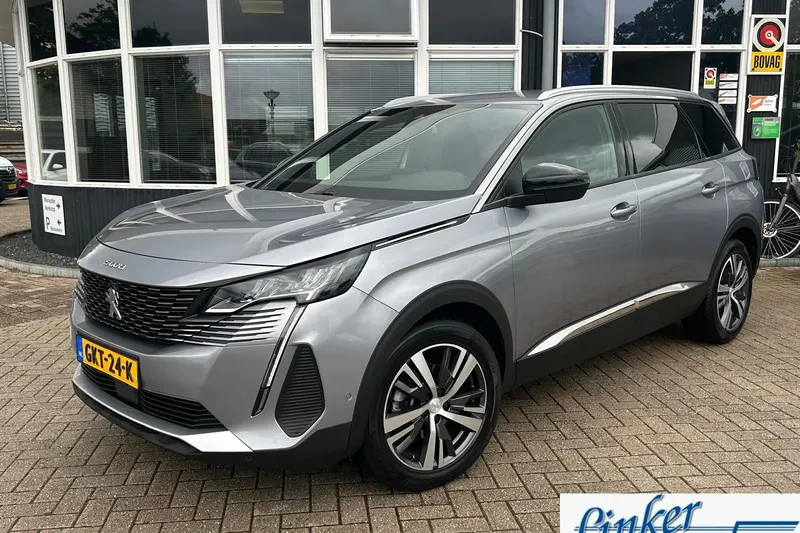 Peugeot 5008 (2024)