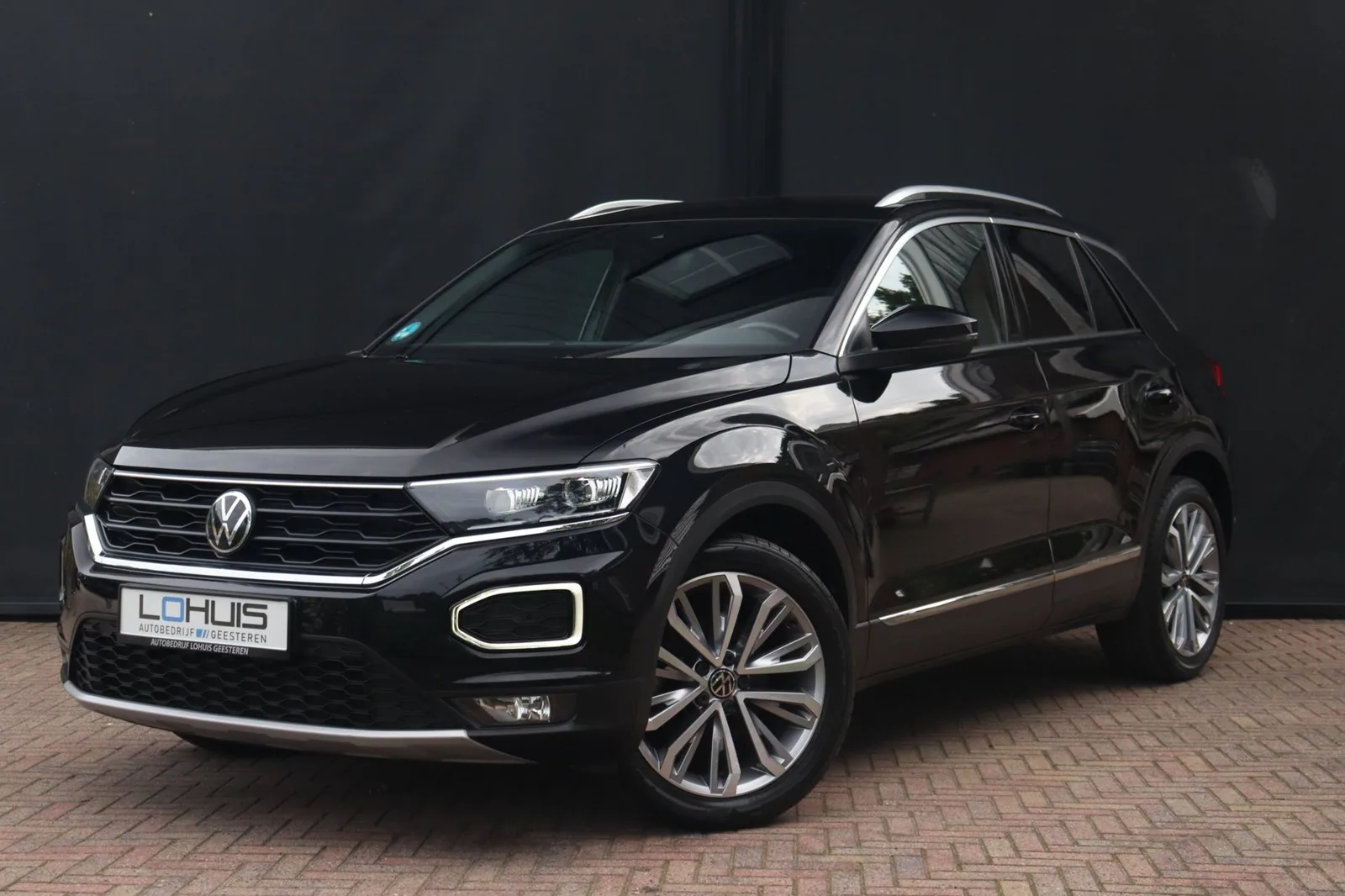 Volkswagen T-Roc (2022) — foto 1