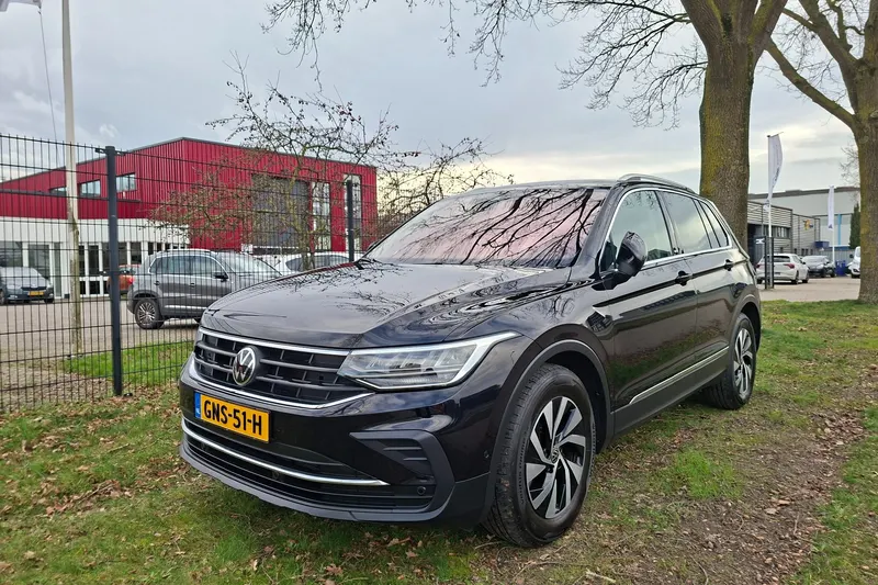 Volkswagen Tiguan (2023)