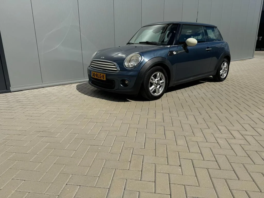 MINI One (2011) — foto 1