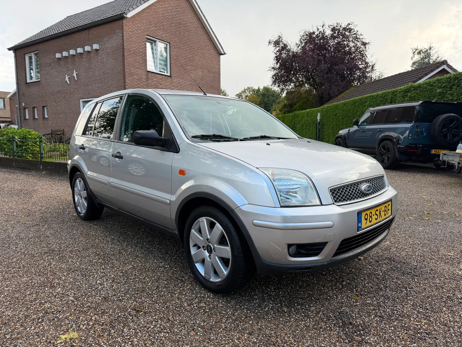 Ford Fusion (2006) — foto 1