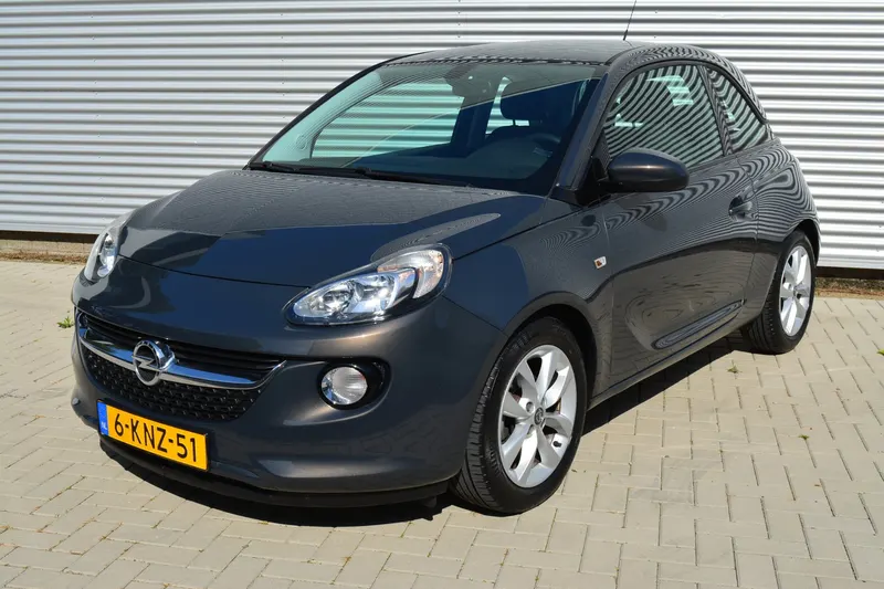 Opel Adam (2013)