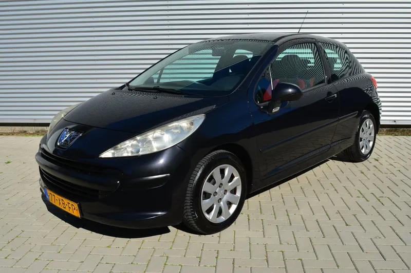 Peugeot 207 (2007)