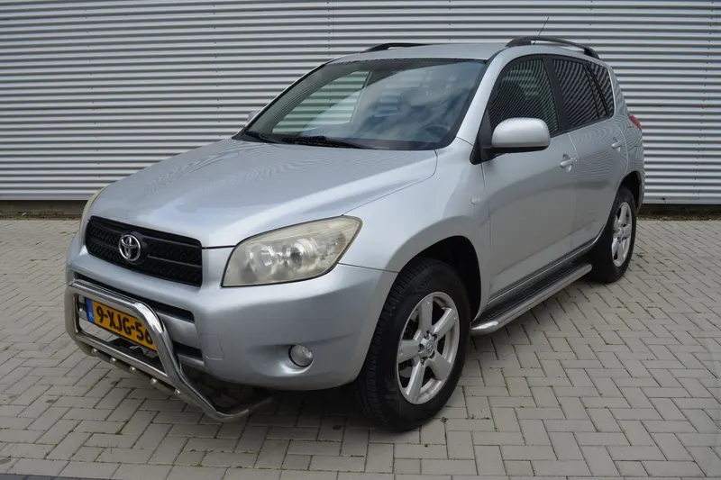 Toyota RAV4 (2006)