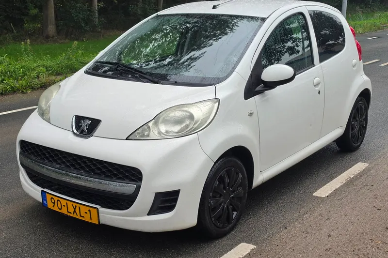 Peugeot 107 (2010)