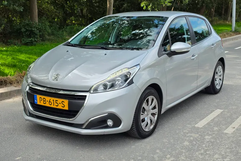 Peugeot 208 (2017)