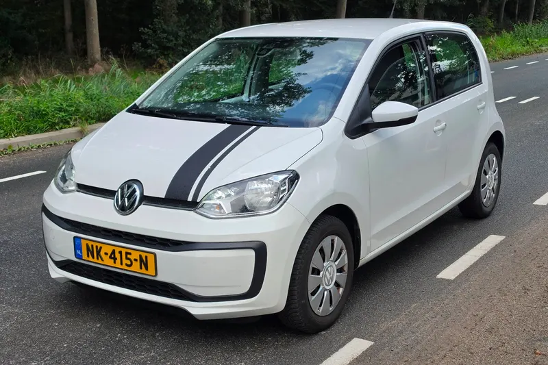 Volkswagen Up! (2017)