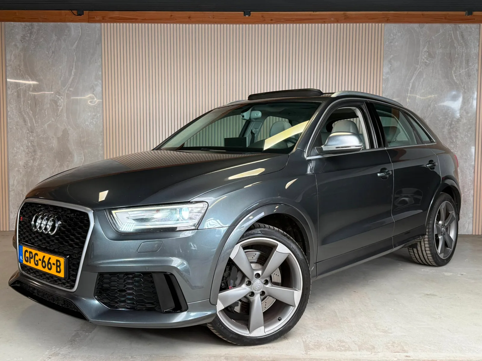 Audi RS Q3 (2014) — foto 1